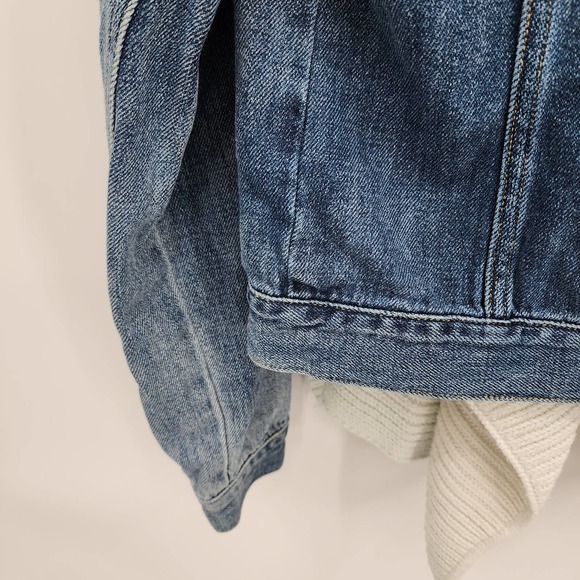 Abercrombie & Fitch denim jacket with built in scarf size XS - Picture 8 of 9